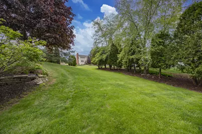 N52W16816  Oak Ridge Trl, Menomonee Falls, WI 53051 - Photo 34