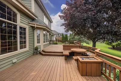 N52W16816  Oak Ridge Trl, Menomonee Falls, WI 53051 - Photo 28