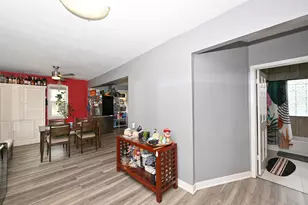 5949 S 31st St, Greenfield, WI 53221 - Photo 4