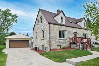 5949 S 31st St, Greenfield, WI 53221 - Photo 2