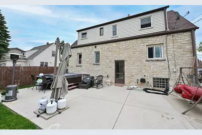 5949 S 31st St, Greenfield, WI 53221 - Photo 26