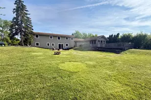 10226 W Steepleview Ln, Franklin, WI 53132 - Photo 20
