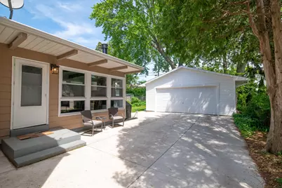 4508 N Woodruff Ave, Shorewood, WI 53211 - Photo 30
