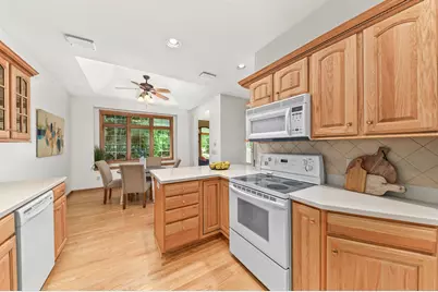 2325  Caribou Ln, Grafton, WI 53024 - Photo 14