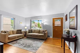 3834 S 14th St, Milwaukee, WI 53221 - Photo 4