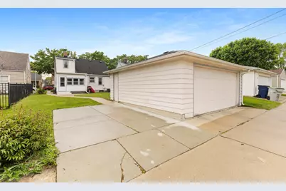 3834 S 14th St, Milwaukee, WI 53221 - Photo 24