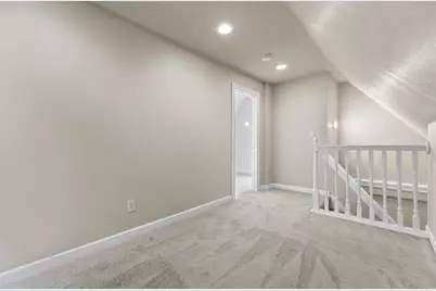 1742 N Pulaski St #1744, Milwaukee, WI 53202 - Photo 20