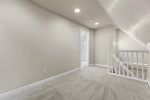 1742 N Pulaski St, Milwaukee, WI 53202 - Photo 20
