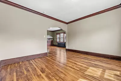 1742 N Pulaski St #1744, Milwaukee, WI 53202 - Photo 8
