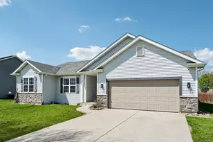 1120 Black Walnut Pass, Johnson Creek, WI 53038 - Photo 4