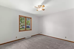 2931 W Franklin Terrace, Franklin, WI 53132 - Photo 32