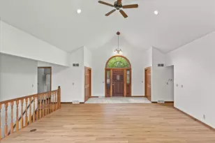 2931 W Franklin Terrace, Franklin, WI 53132 - Photo 12
