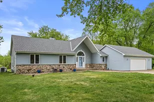 2931 W Franklin Terrace, Franklin, WI 53132 - Photo 26