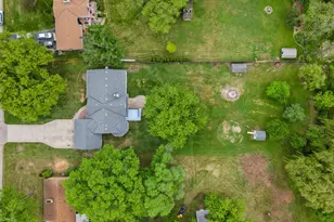 2931 W Franklin Terrace, Franklin, WI 53132 - Photo 10