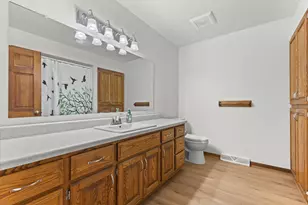 2931 W Franklin Terrace, Franklin, WI 53132 - Photo 36