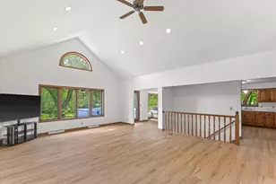 2931 W Franklin Terrace, Franklin, WI 53132 - Photo 18