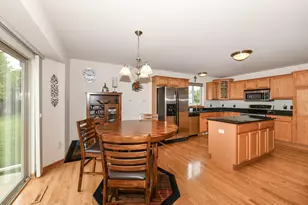 606 E Emily Ave, Elkhorn, WI 53121 - Photo 14