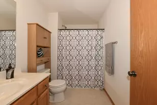 606 E Emily Ave, Elkhorn, WI 53121 - Photo 20