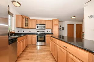 606 E Emily Ave, Elkhorn, WI 53121 - Photo 10