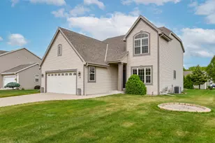 606 E Emily Ave, Elkhorn, WI 53121 - Photo 36