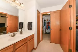 606 E Emily Ave, Elkhorn, WI 53121 - Photo 18