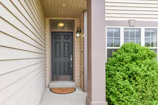 606 E Emily Ave, Elkhorn, WI 53121 - Photo 2