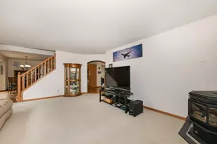 606 E Emily Ave, Elkhorn, WI 53121 - Photo 6