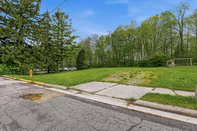 1713  Monroe St, New Holstein, WI 53061 - Photo 4