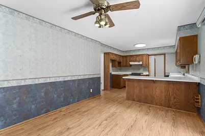 611  Maple Crest Ln, Watertown, WI 53094 - Photo 12