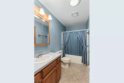 611  Maple Crest Ln, Watertown, WI 53094 - Photo 16