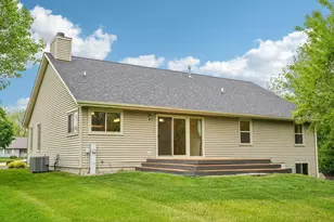 2423 Judith Ln, Waukesha, WI 53188 - Photo 42