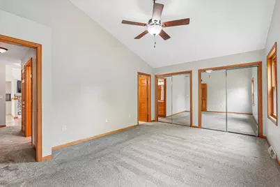 2423  Judith Ln, Waukesha, WI 53188 - Photo 20