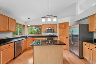 2423 Judith Ln, Waukesha, WI 53188 - Photo 12