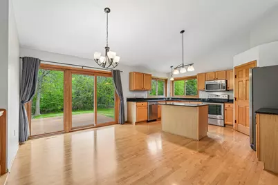 2423  Judith Ln, Waukesha, WI 53188 - Photo 10