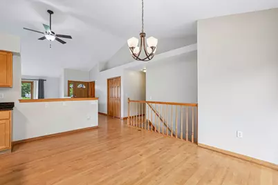 2423  Judith Ln, Waukesha, WI 53188 - Photo 16