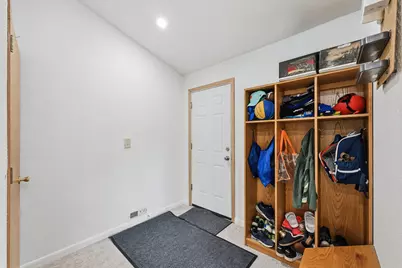 2540  Anita Dr, Brookfield, WI 53045 - Photo 16