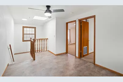 1711 W Mill Rd, Glendale, WI 53209 - Photo 4