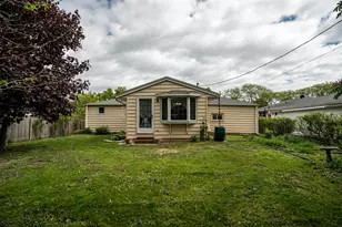1711 W Mill Rd, Glendale, WI 53209 - Photo 30