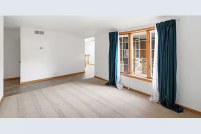1711 W Mill Rd, Glendale, WI 53209 - Photo 6