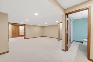 2412 Stoney Ln, Grafton, WI 53024 - Photo 34