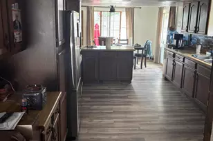 1221 S 12th St, Manitowoc, WI 54220 - Photo 2