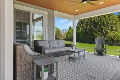 10009 W Farmdale Estates Ct, Mequon, WI 53097 - Photo 58