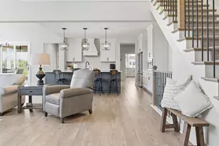 10009 W Farmdale Estates Ct, Mequon, WI 53097 - Photo 16
