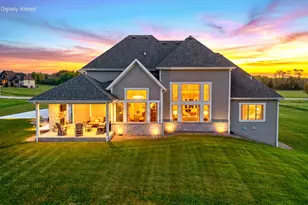10009 W Farmdale Estates Ct, Mequon, WI 53097 - Photo 66