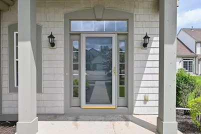 1422  Niagara St #204, Waukesha, WI 53186 - Photo 2
