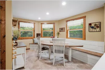 W1479  Meadow View Ct, Sheboygan, WI 53070 - Photo 6