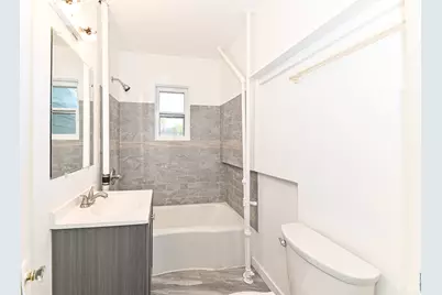 3270 S 92nd St, Milwaukee, WI 53227 - Photo 14