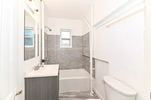 3270 S 92nd St, Milwaukee, WI 53227 - Photo 14