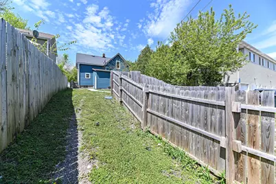 3270 S 92nd St, Milwaukee, WI 53227 - Photo 30