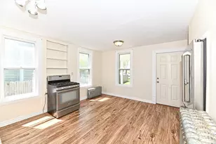 3270 S 92nd St, Milwaukee, WI 53227 - Photo 6
